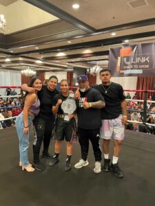Salinas boxer earns victory in professional debut